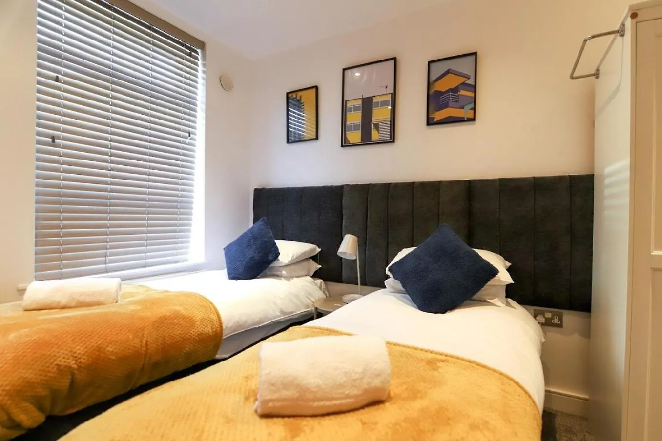 New- Modern 2Br Apt Wifi Sleep5 City Centre Sheffield United Kingdom