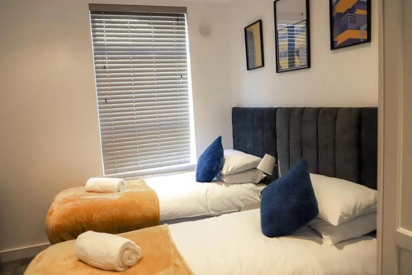 New- Modern 2Br Apt Wifi Sleep5 City Centre Sheffield United Kingdom
